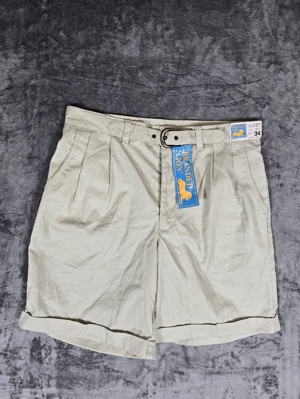 Vintage Branded Lion Pleated Belted Khaki Shorts Size 34 Fits 32 NWT New